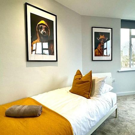 Bournemouth Getaway: 3Br Apartment Near Beach Buitenkant foto
